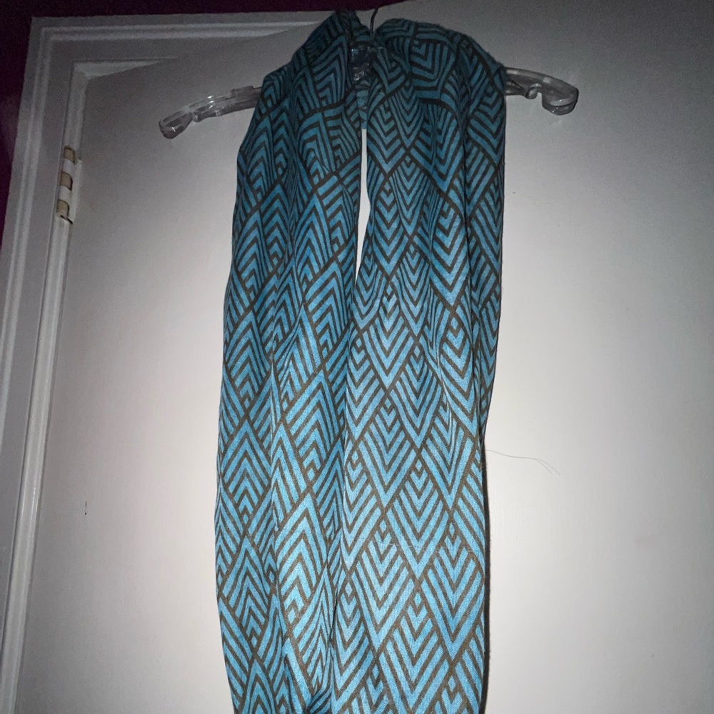 Geometric teal and tan infinity scarf